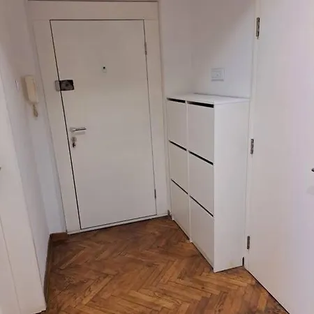Ballerina Apartment *
