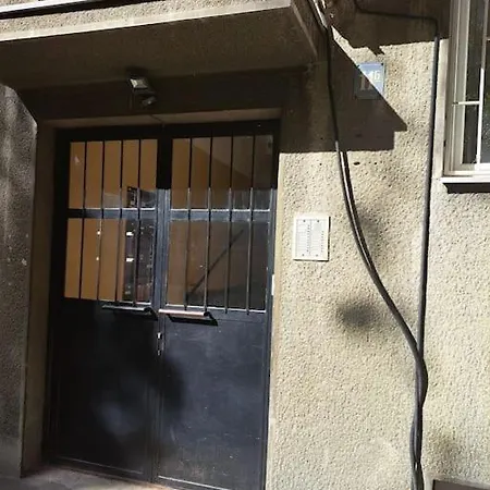 Apartment Ballerina