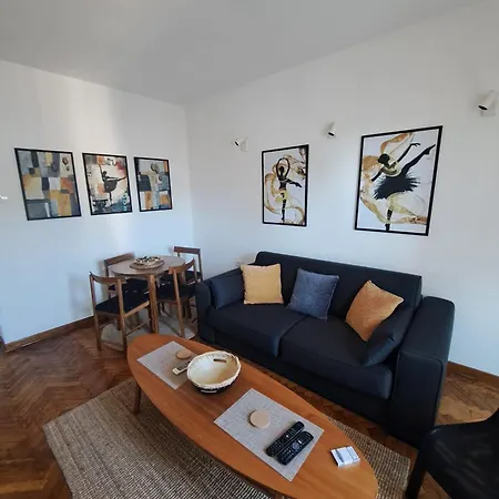 Apartment Ballerina